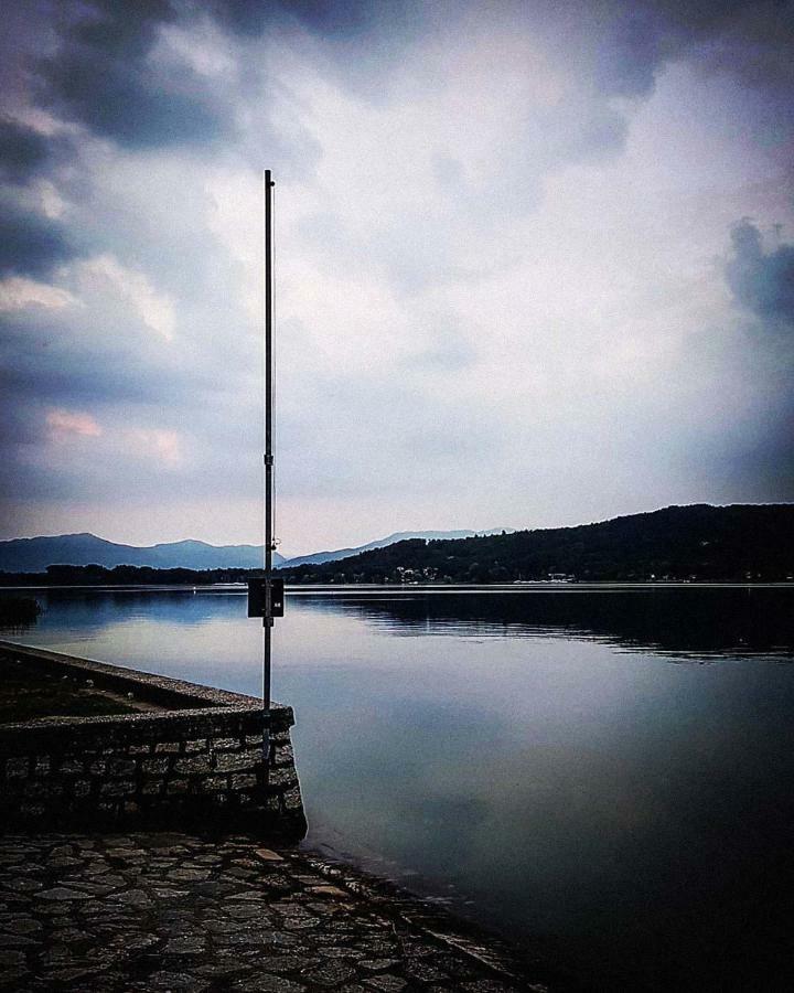 Ritratto Sul Lago Dormelletto Ngoại thất bức ảnh